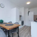 Mileticova- Stylish Close To The Center Apartment