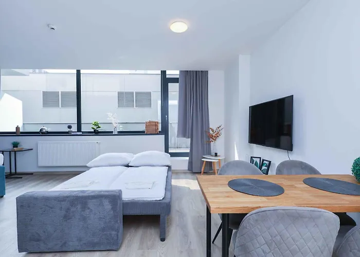 Mileticova- Stylish Close To The Center Bratislava